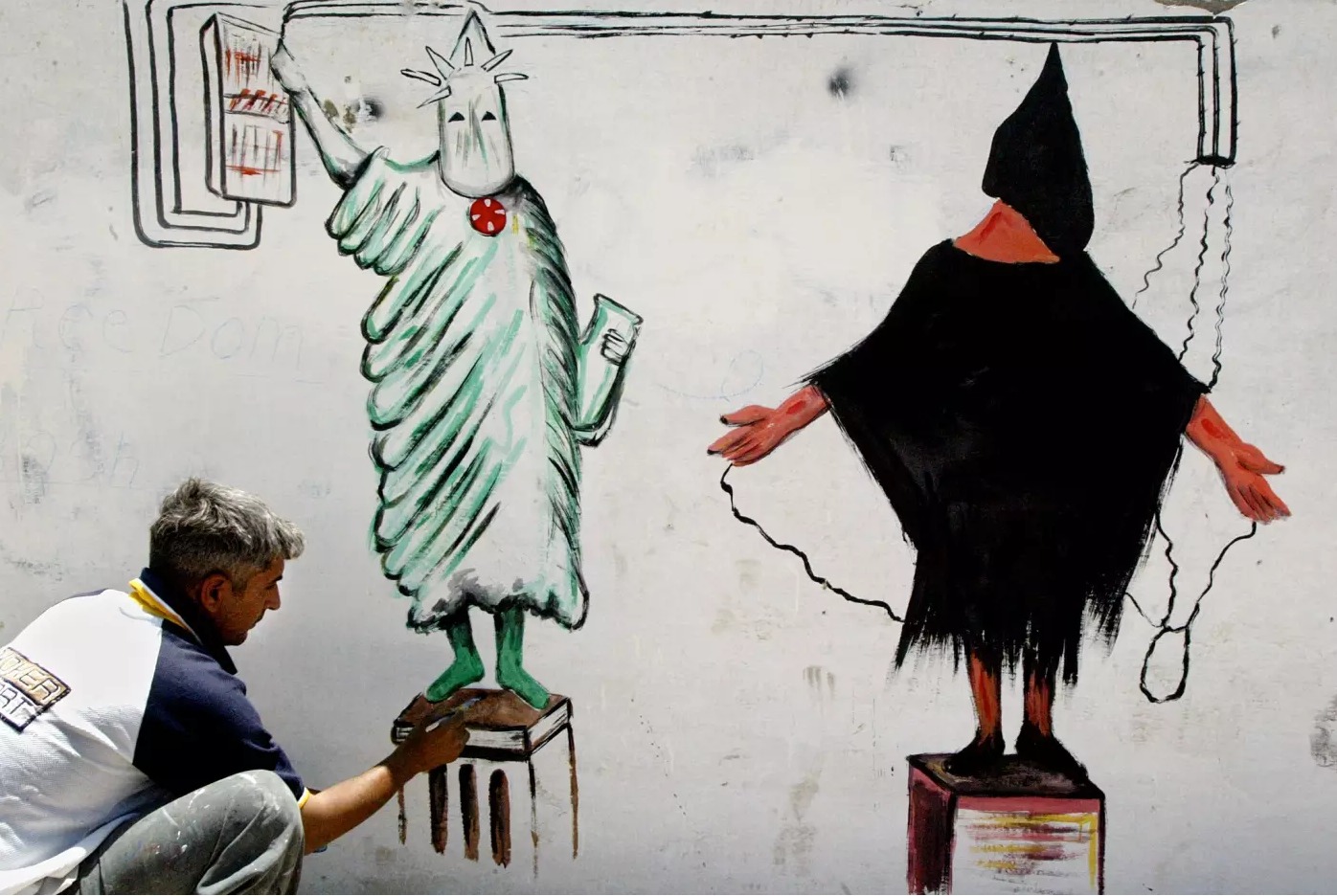 Giustizia in tribunale: Le vittime di Abu Ghraib affrontano i responsabili dell'Orrore